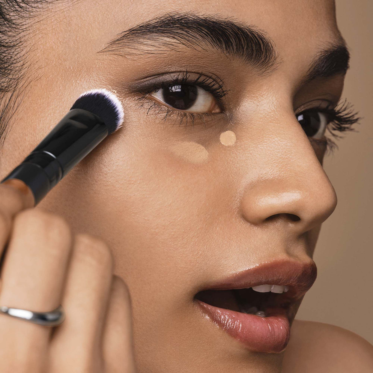 Tap & Blend Concealer Brush